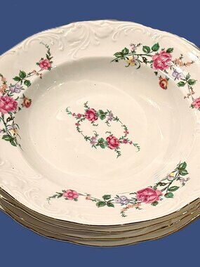 Set of 4 / Royal Kent Bavarian Floral Scalloped Bowls